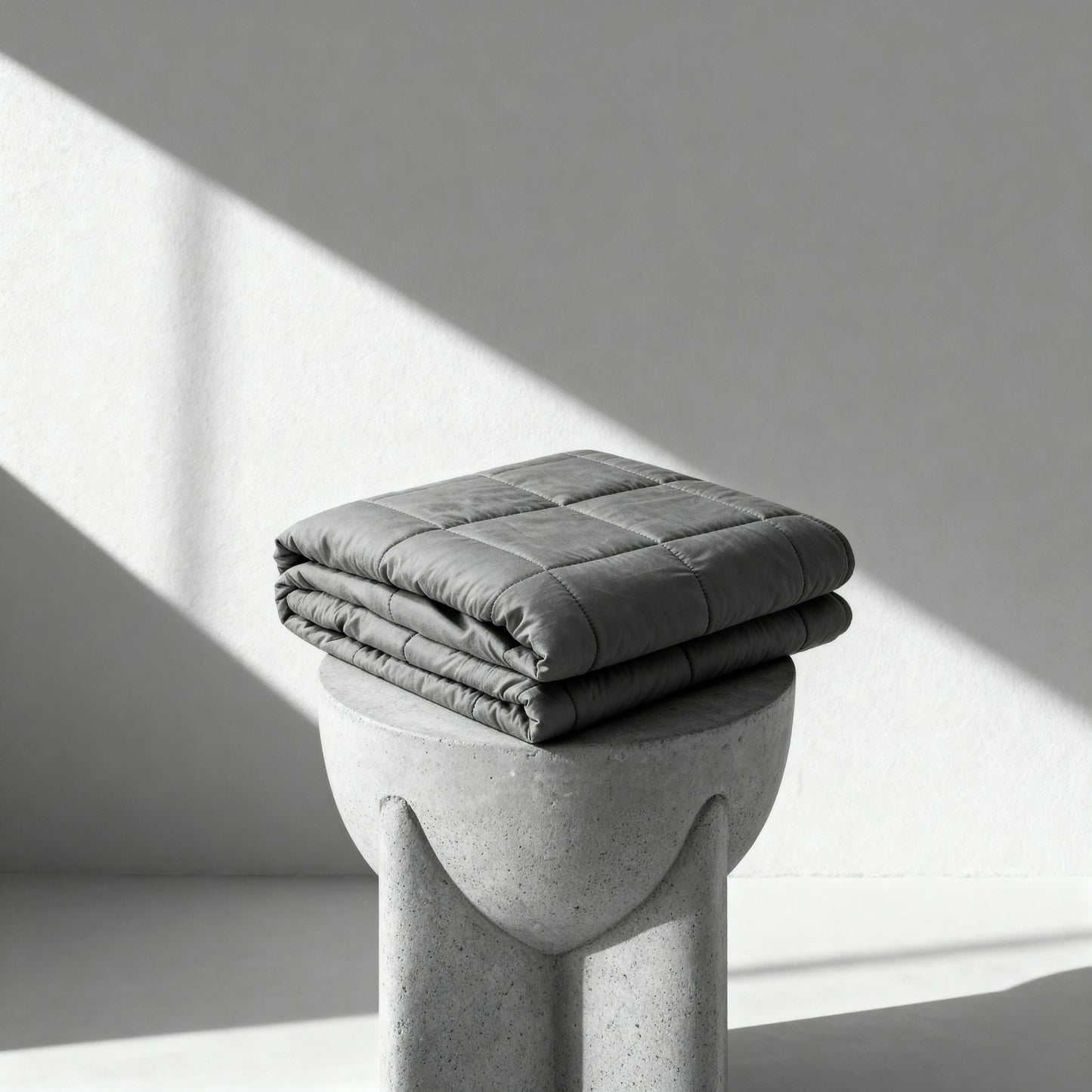 MIYEGO sunki antklodė